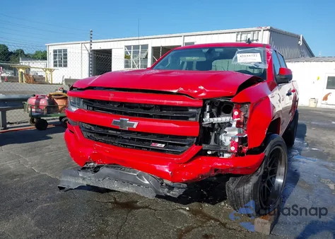 2018 Chevrolet Silverado 1500 2Lt z USA, uszkodzony, nr VIN 3GCUKREC1JG341469